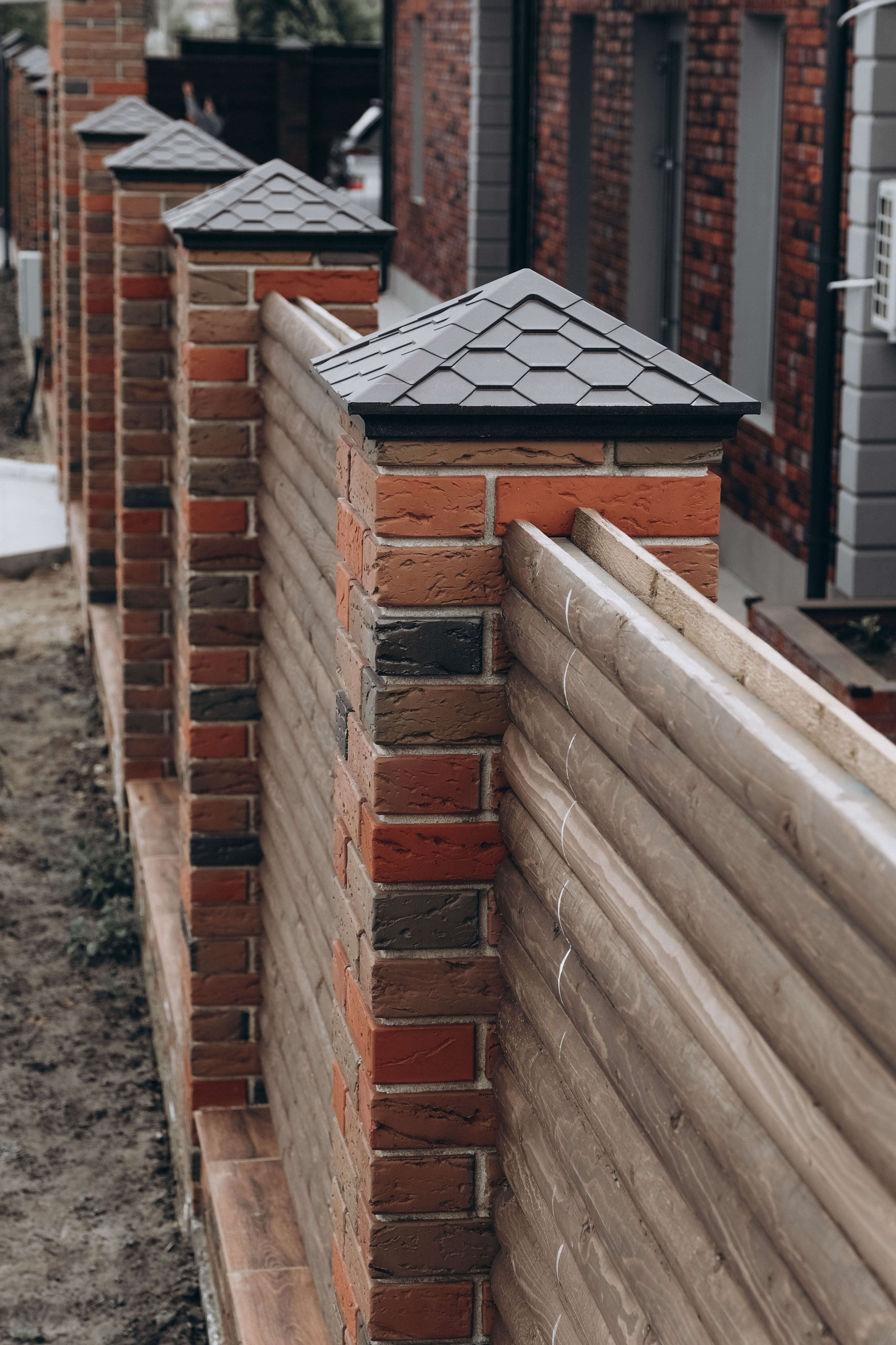 Колпак Zking Эверест Коричневый на столб 1.5х1.5 кирпича (390х390мм) в Ереване фото