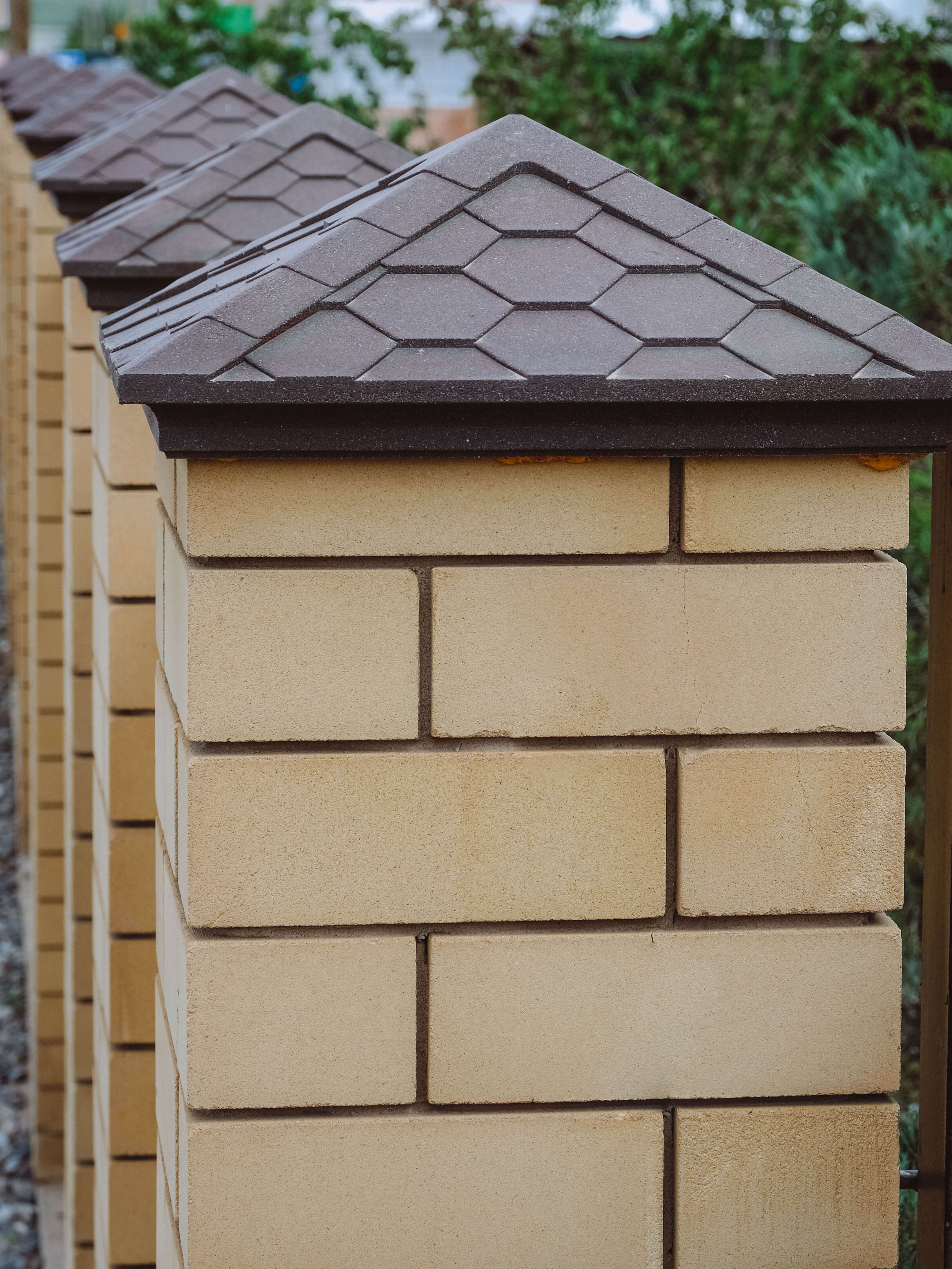 Колпак Zking Эверест Коричневый на столб 1.5х1.5 кирпича (390х390мм) в Ереване фото