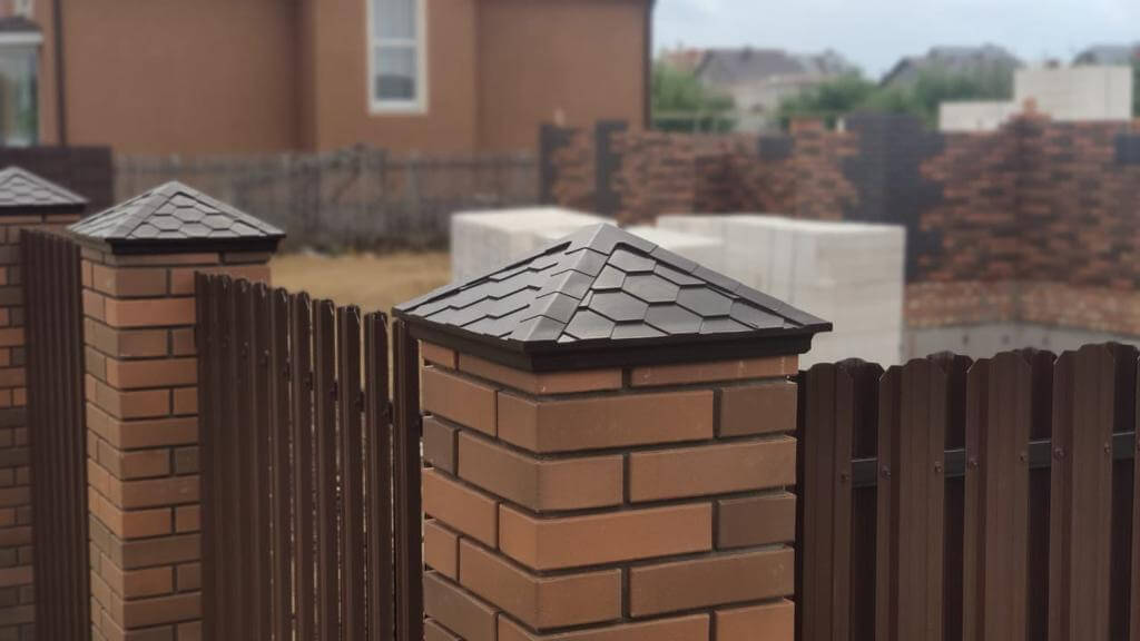 Колпак Zking Эверест Коричневый на столб 1.5х1.5 кирпича (390х390мм) в Ереване фото