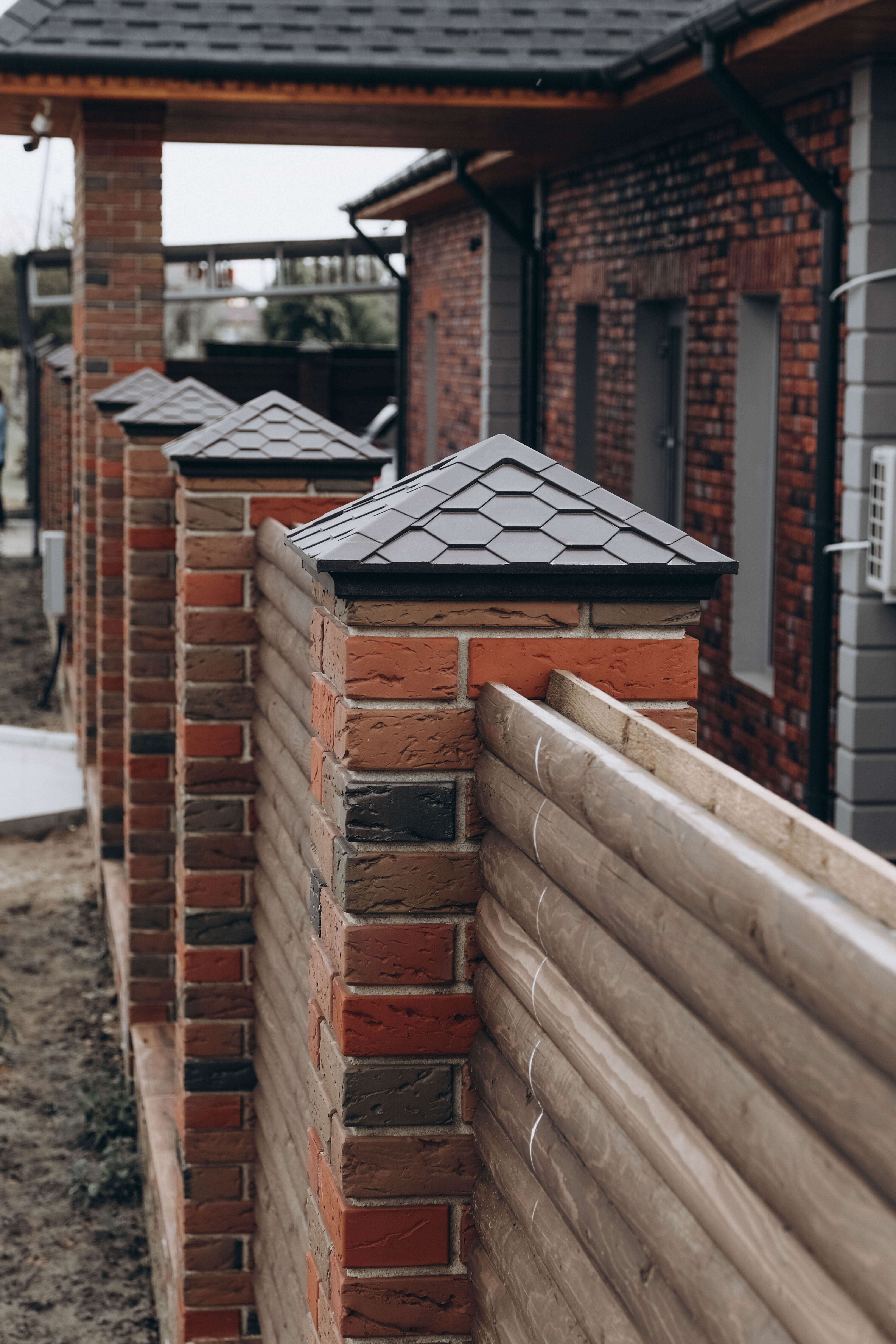 Колпак Zking Эверест Коричневый на столб 1.5х1.5 кирпича (390х390мм) в Ереване фото